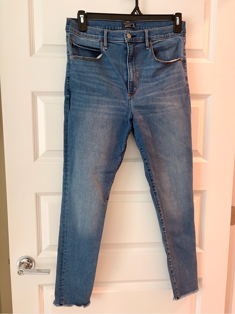 👖Ultra High Rise Super Skinny Abercrombie & Fitch Jeans Size 32 14